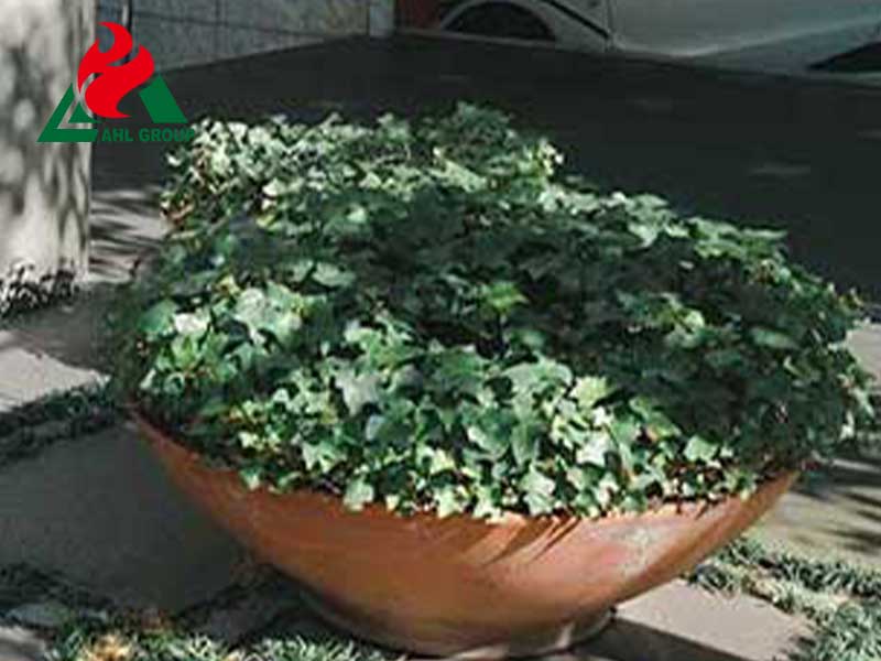 Customized circular metal planter with House Number